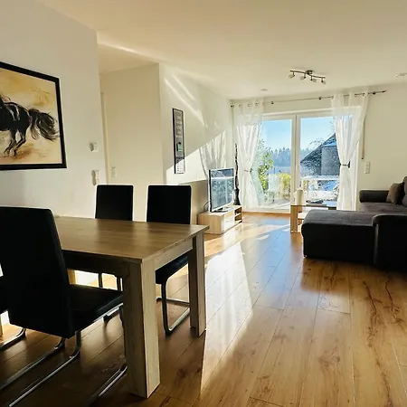 Schmid's Ponyhoefle Apartment Friedrichshafen